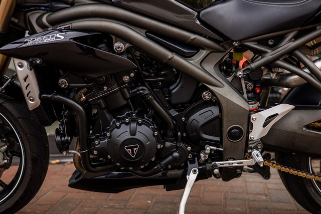 Used Triumph Speed Triple 1050