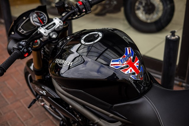 Used Triumph Speed Triple 1050