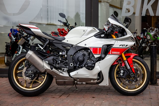 Used Yamaha R1