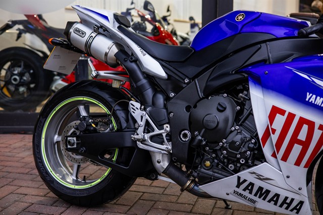 Used Yamaha R1