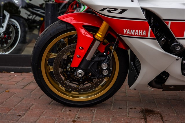 Used Yamaha R1