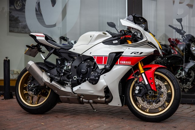 Used Yamaha R1
