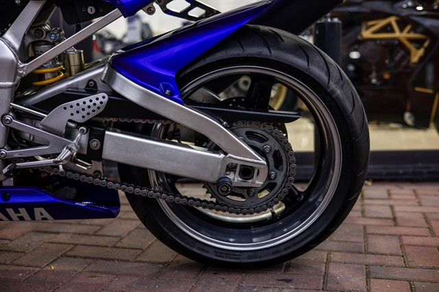 Used Yamaha YZF-R1