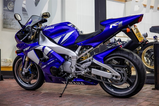 Used Yamaha YZF-R1