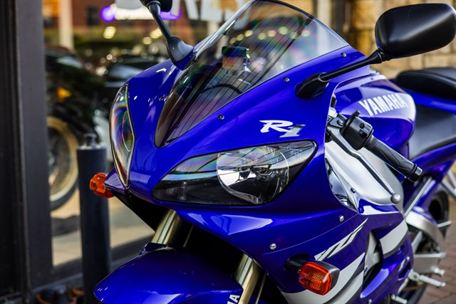Used Yamaha YZF-R1