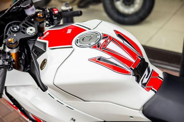 Used Yamaha YZF-R1