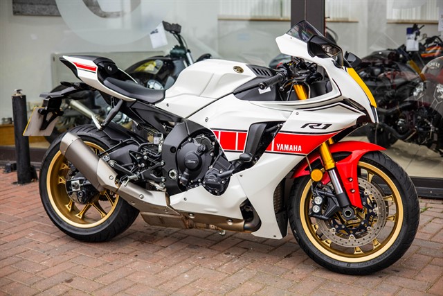 Used Yamaha YZF-R1