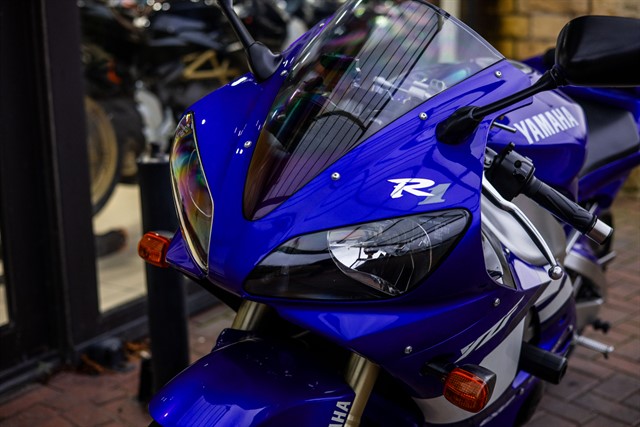 Used Yamaha YZF-R1