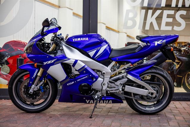 Used Yamaha YZF-R1