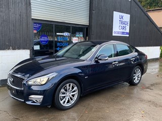Infiniti Q70