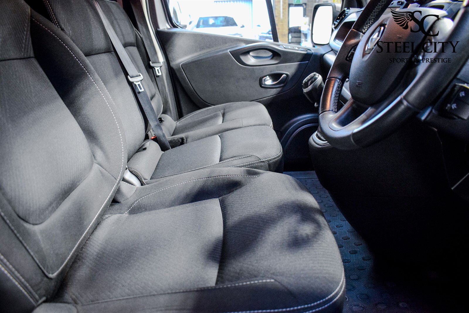 Renault trafic sport store seat covers 2020