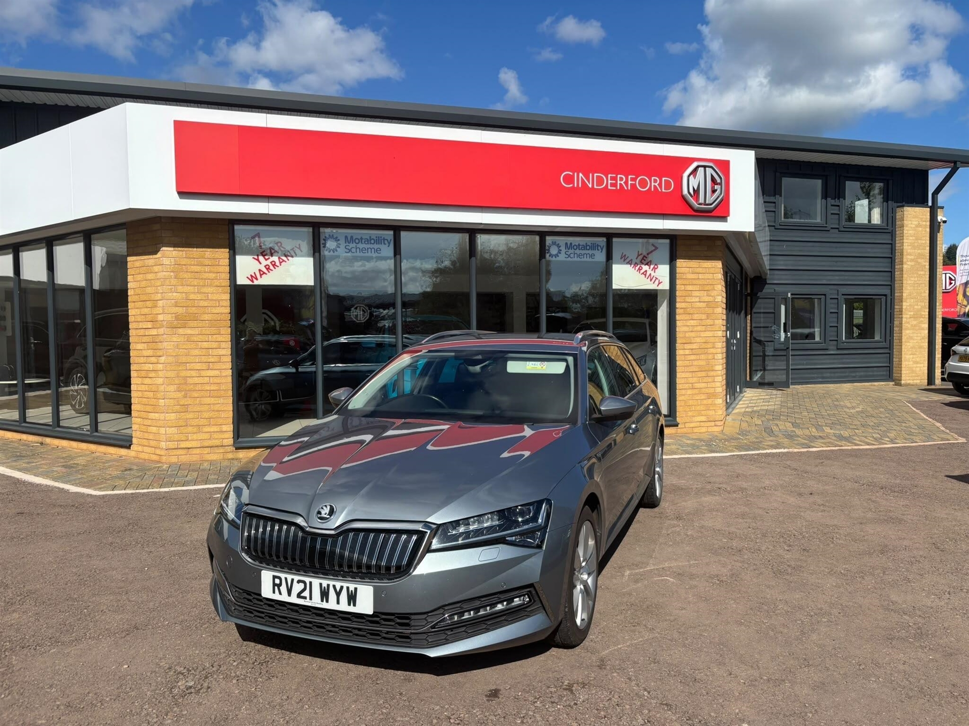 2021 SKODA SUPERB