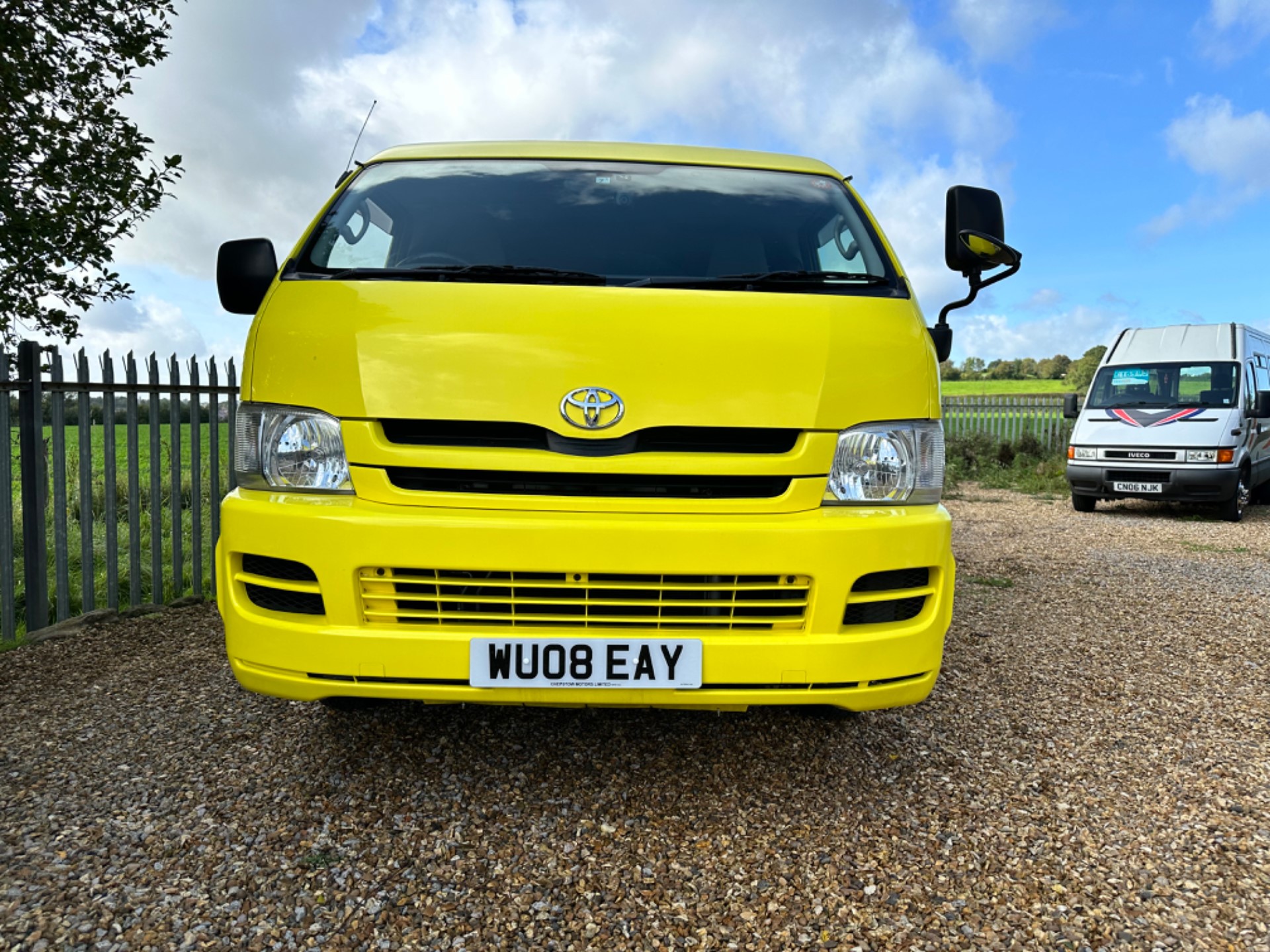 Used hiace clearance for sale