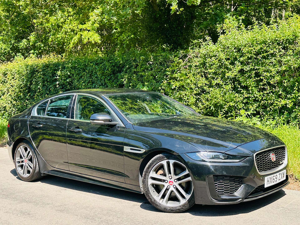 Jaguar Xe