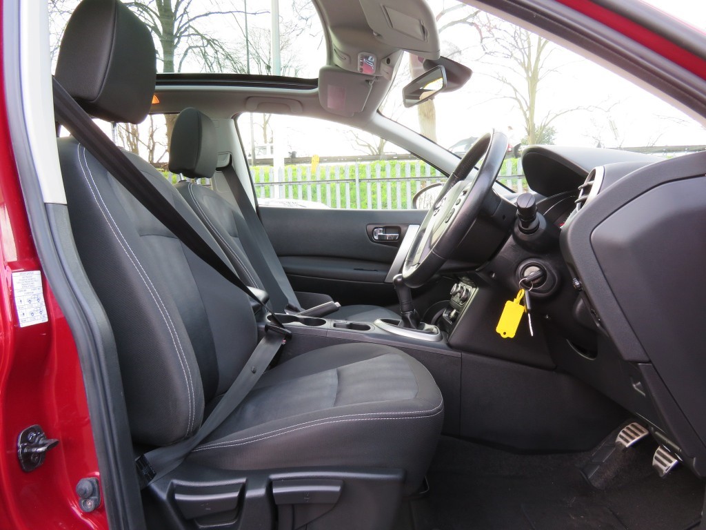 Nissan qashqai 2013 clearance isofix