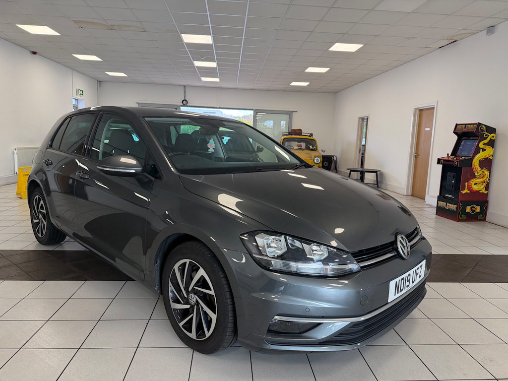 2019 Volkswagen Golf