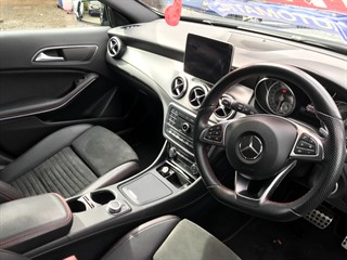 Mercedes 220