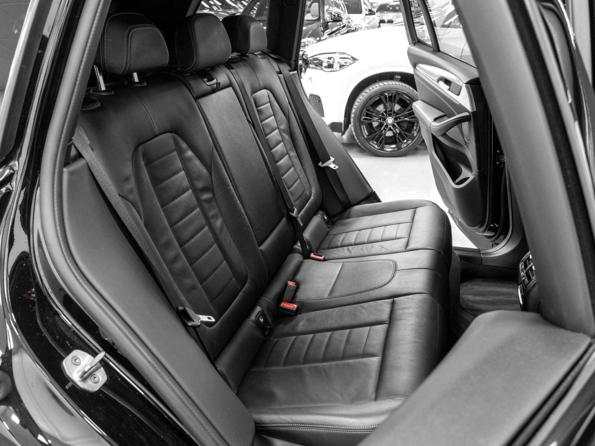2018 BMW X3 thumbnail 23