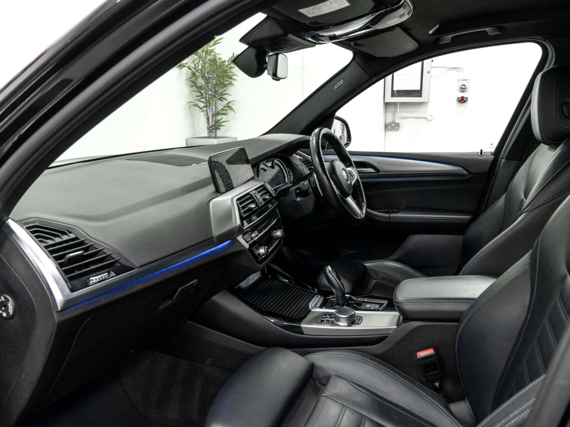 2018 BMW X3 thumbnail 19
