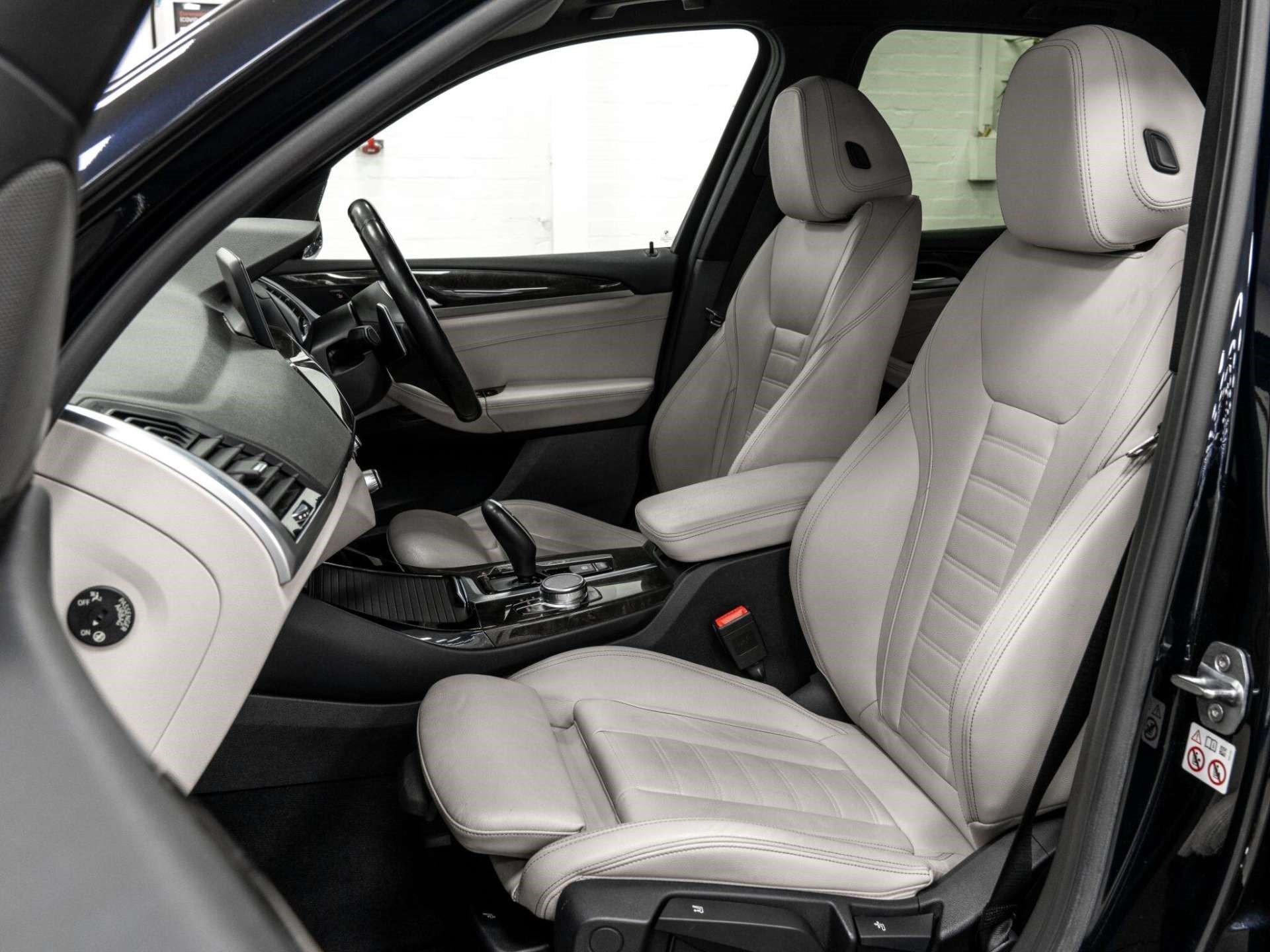 2019 BMW X3 thumbnail 21