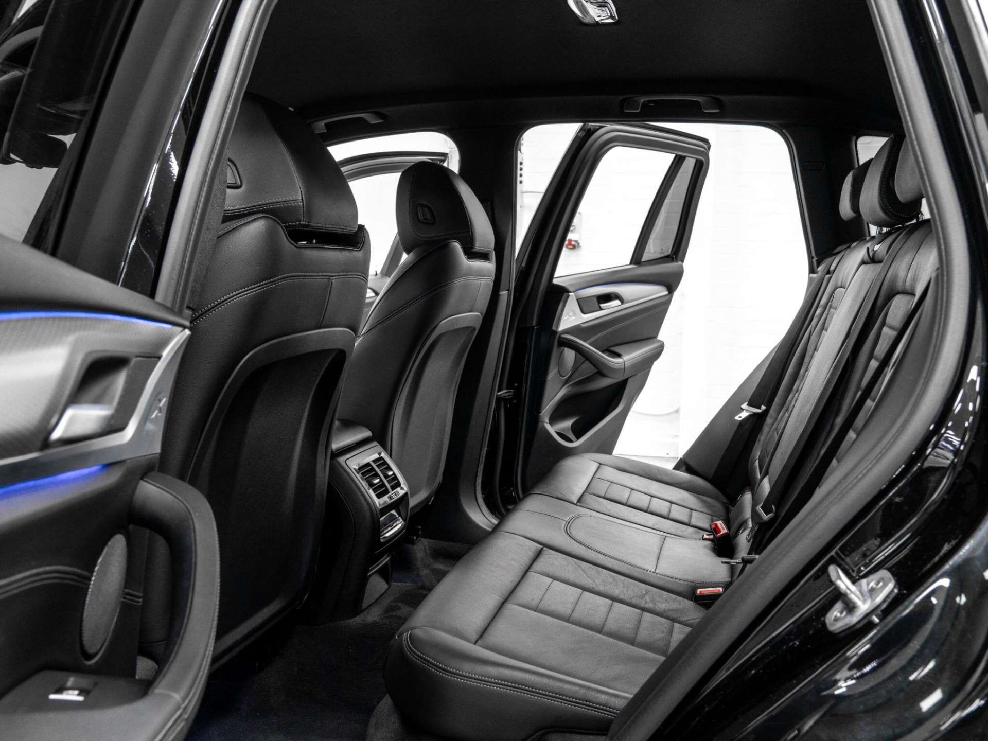 2018 BMW X3 thumbnail 24