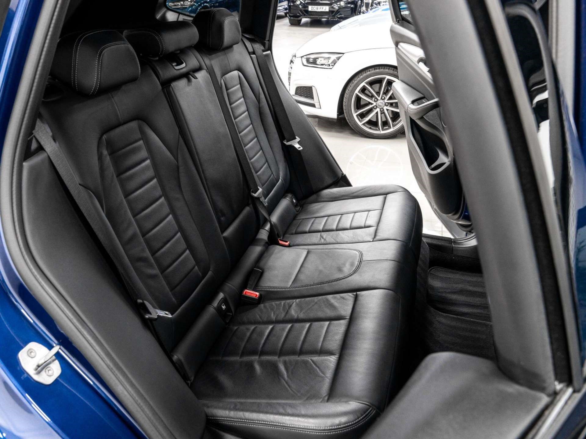 2018 BMW X3 thumbnail 23