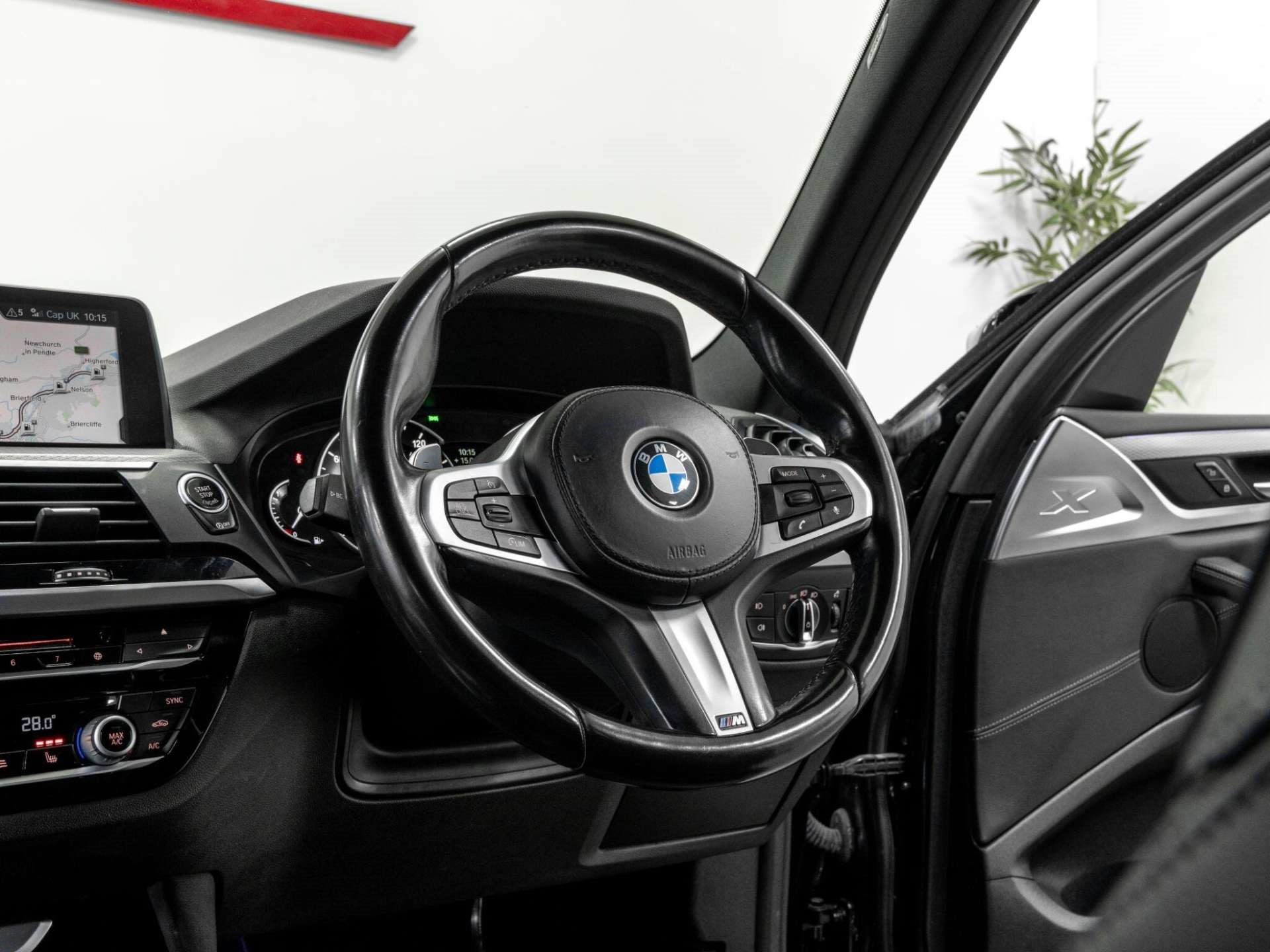 2018 BMW X3 thumbnail 19