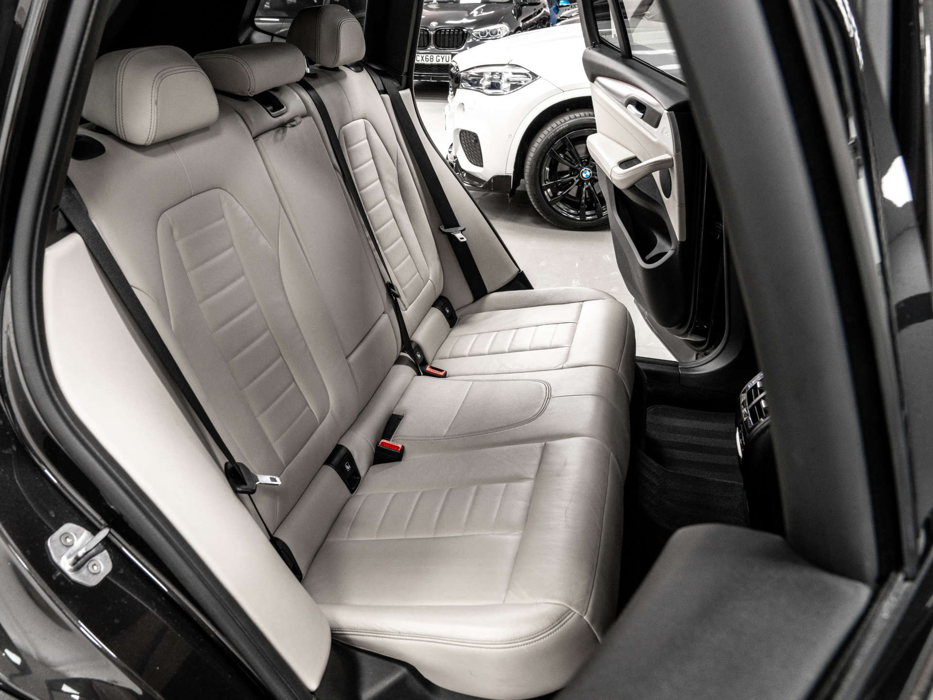 2019 BMW X3 thumbnail 21