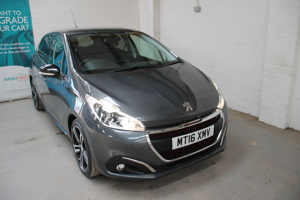 Peugeot 208