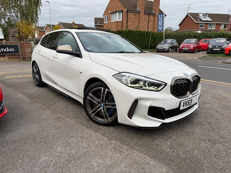 2019 1 SERIES 2.0 M135I HATCHBACK 5DR PETROL AUTO XDRIVE EURO 6 S S 306... photo