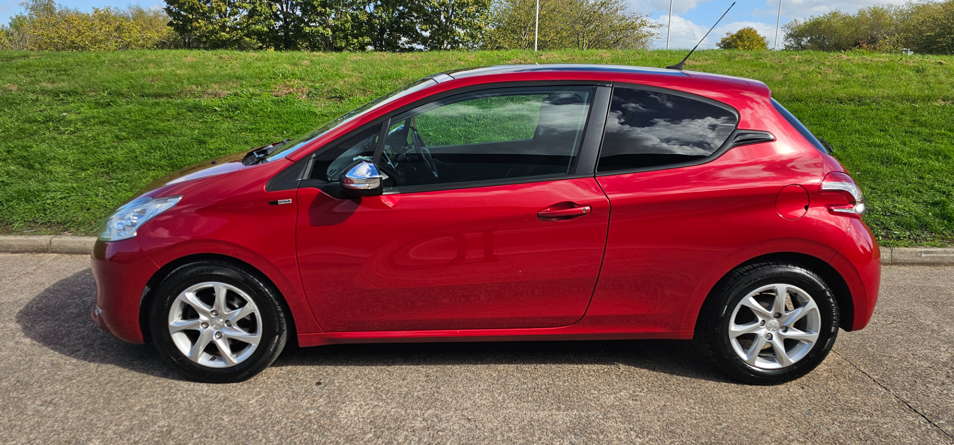 2015 Peugeot 208