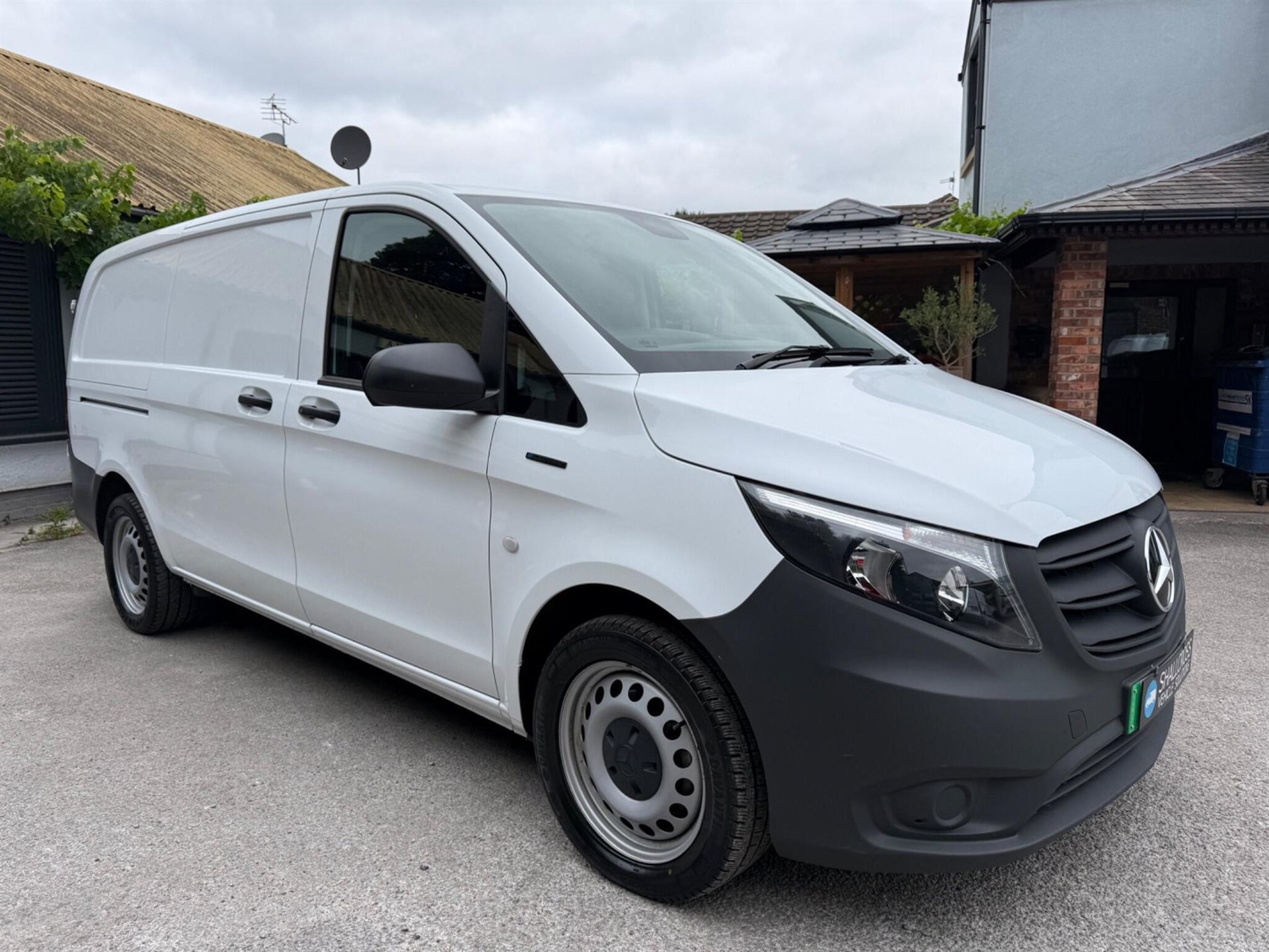 2023 MERCEDES-BENZ VITO