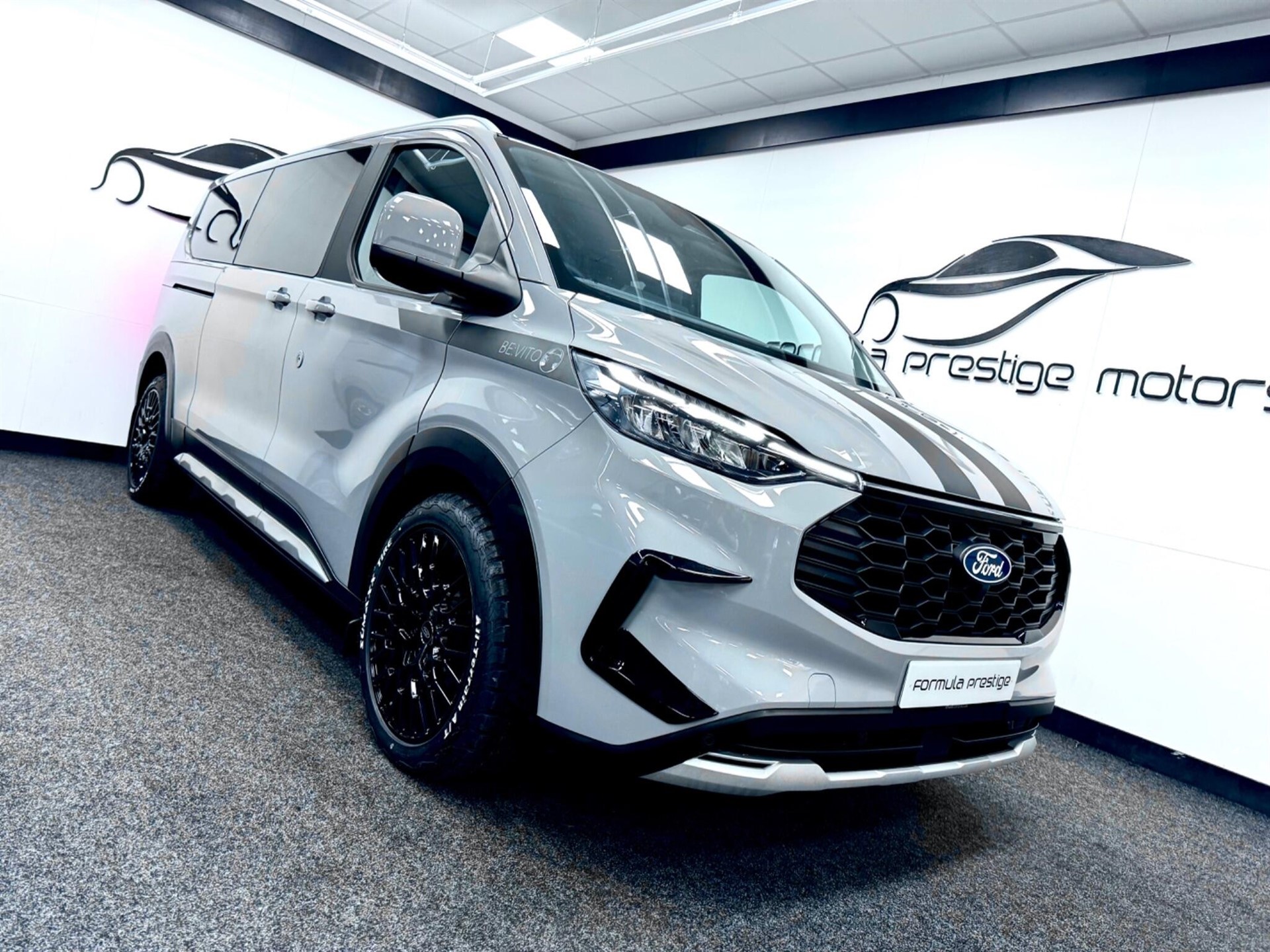 2025 Ford Tourneo Custom