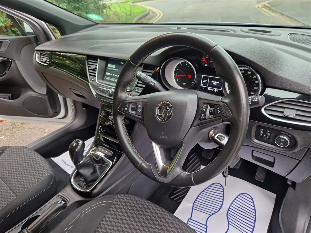 2017 17 VAUXHALL ASTRA