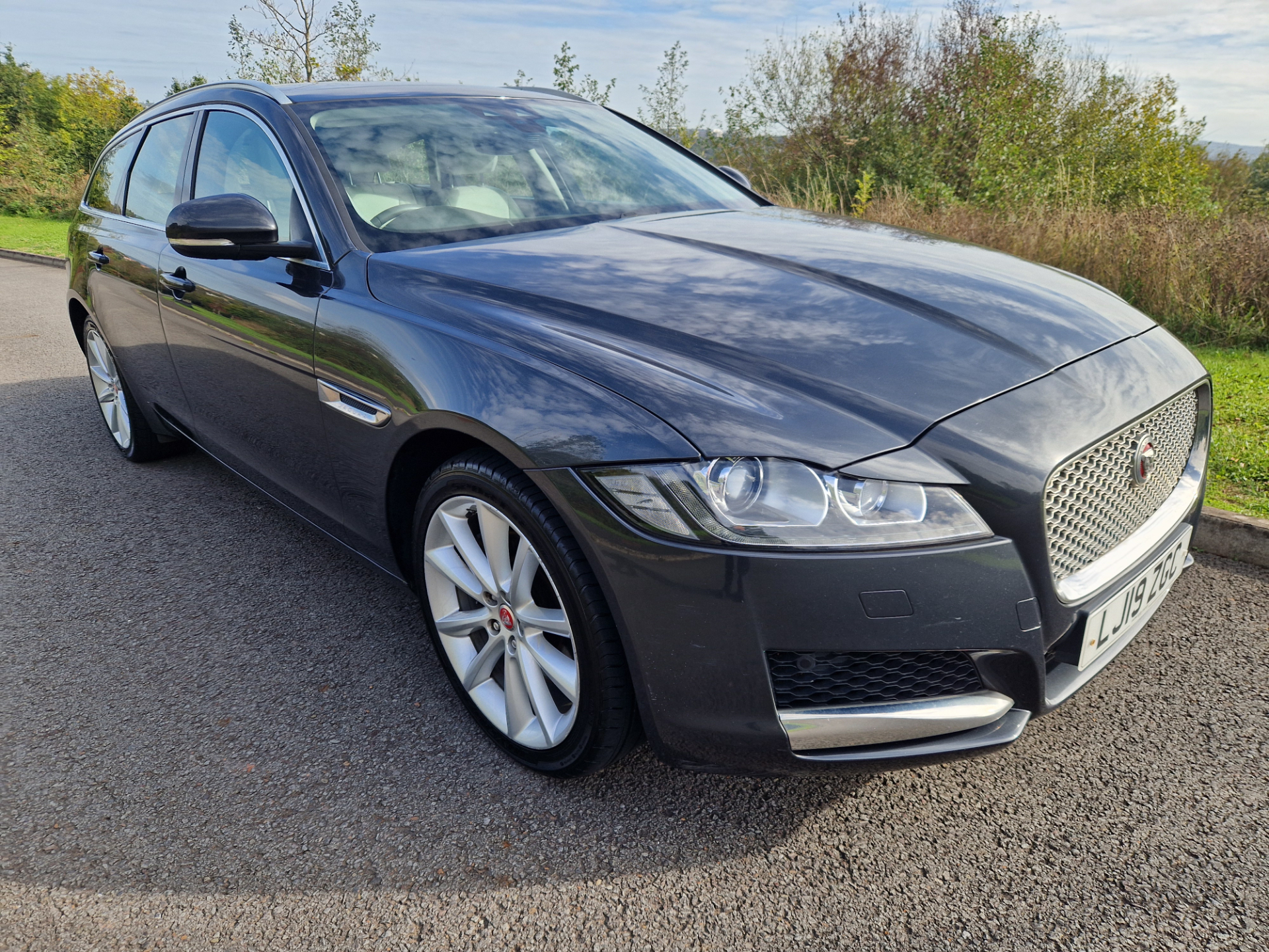 2019 Jaguar XF