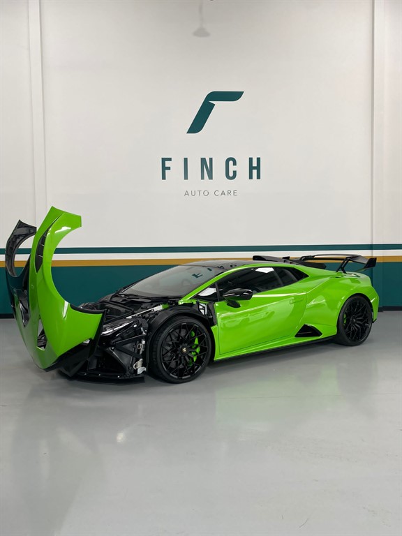 2023 Lamborghini Huracan STO