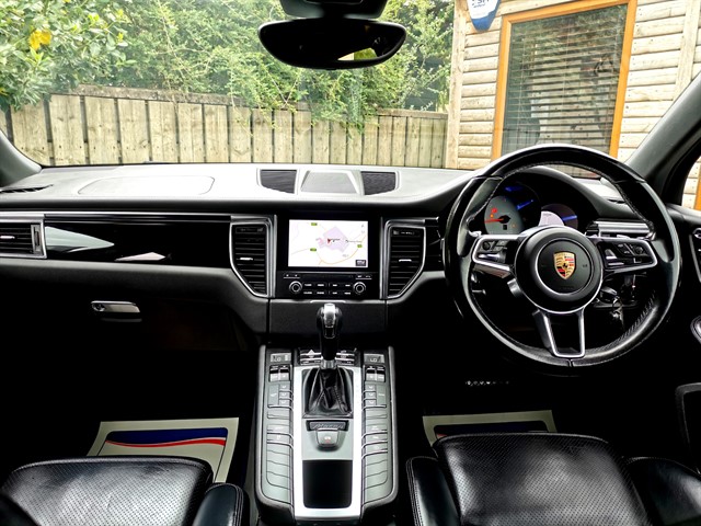 Used Porsche Macan