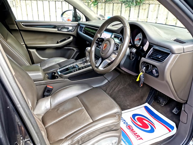 Used Porsche Macan