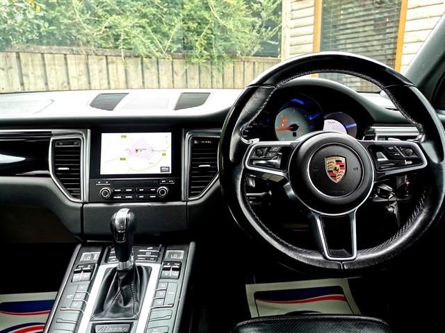 Used Porsche Macan