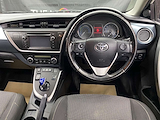 Used Toyota Auris