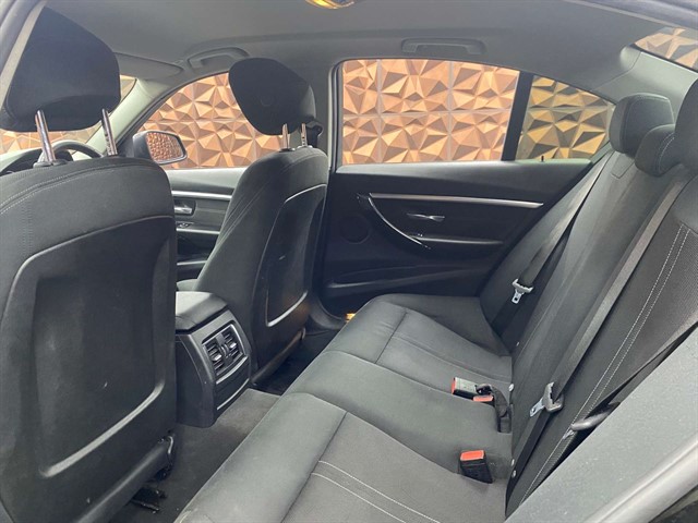 Used BMW 318i