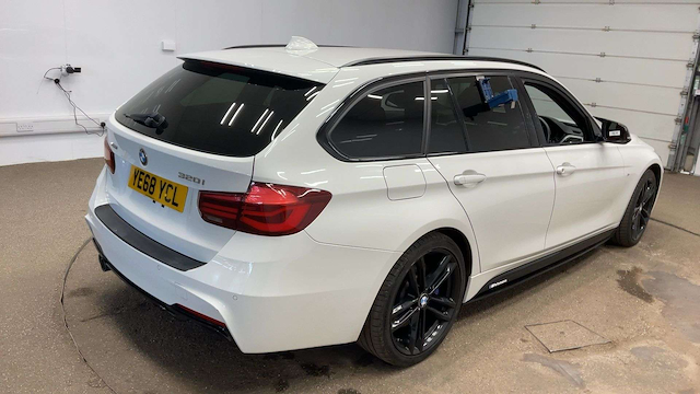Used BMW 320i