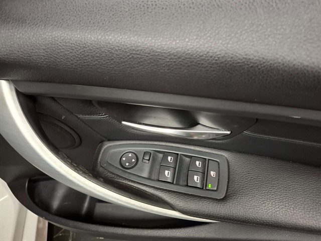Used BMW 320i