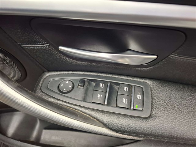 Used BMW 320i