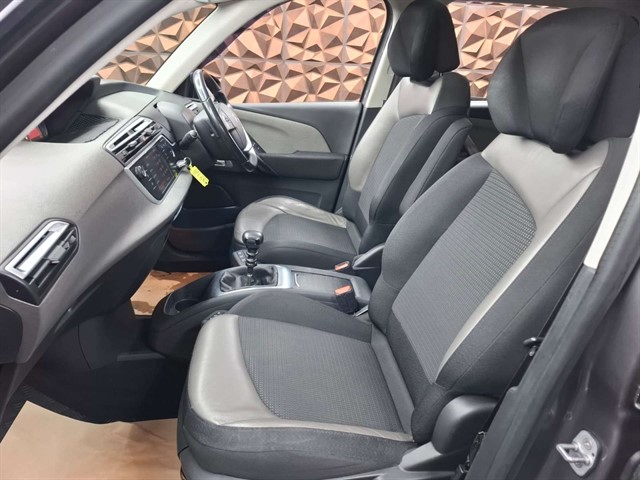 Used Citroen Spacetourer