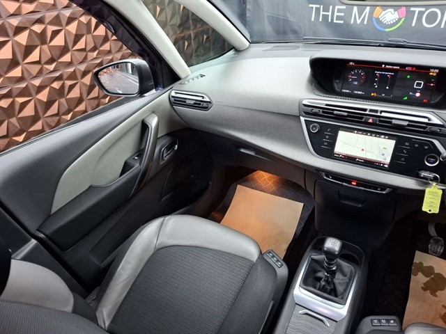 Used Citroen Spacetourer