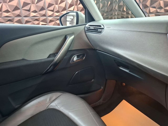 Used Citroen Spacetourer