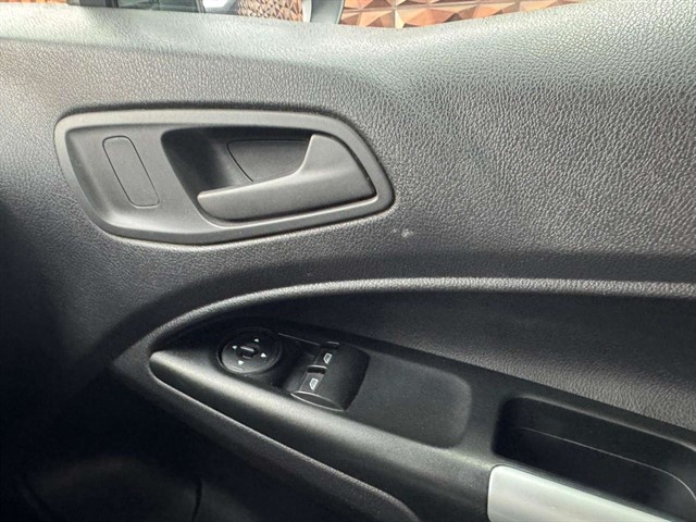 Used Ford Transit Connect in Wisbech, Ascot, Camberley in Cambridgeshire