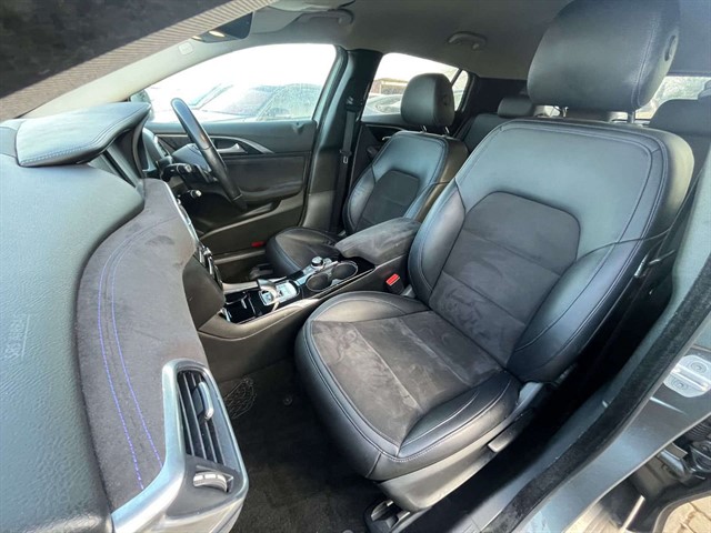 Used Infiniti Q30