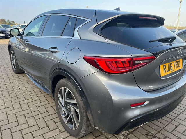 Used Infiniti Q30